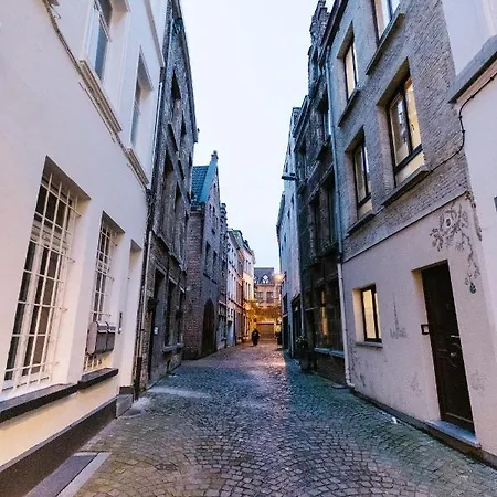 Huize 'de Moriaan' In Historic Center