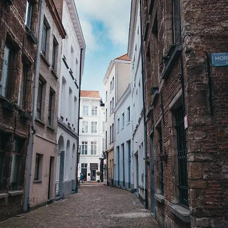 Huize 'de Moriaan' In Historic Center Holiday home Antwerp